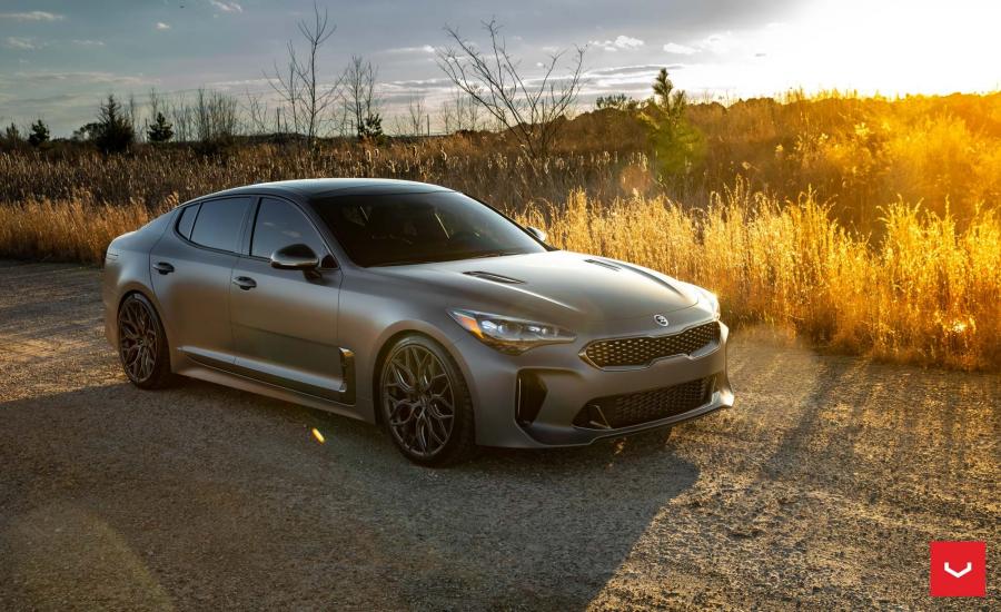  Kia Stinger GT on Vossen Wheels (HF-2) 2019 года  (фото 14 из 26)